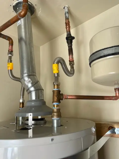 Water heater installation and plumbing repair in Berea Forest